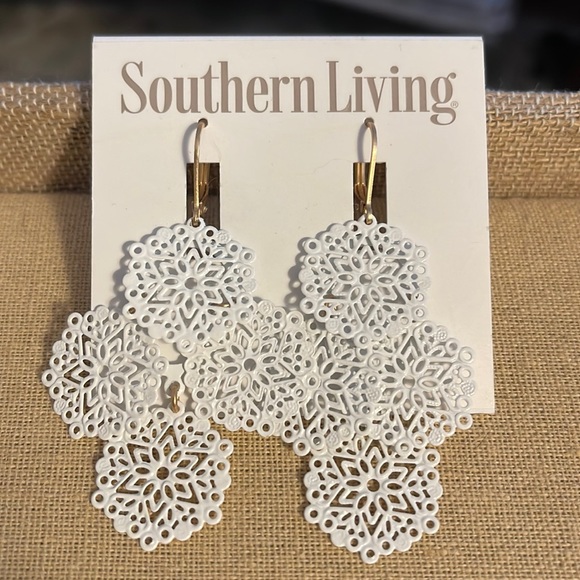 Southern Living Jewelry - NWT Southern Living white earrings with lever back closure